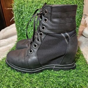 Sorel women Joan of Arctic Lexie III Wedge Black Boots Leather Size 7.5